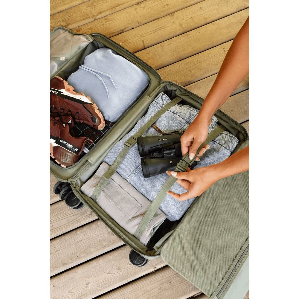 NWT Beis Olive Green Carry On 21 Inch Roller Spinner Suitcase Luggage - Picture 6 of 7